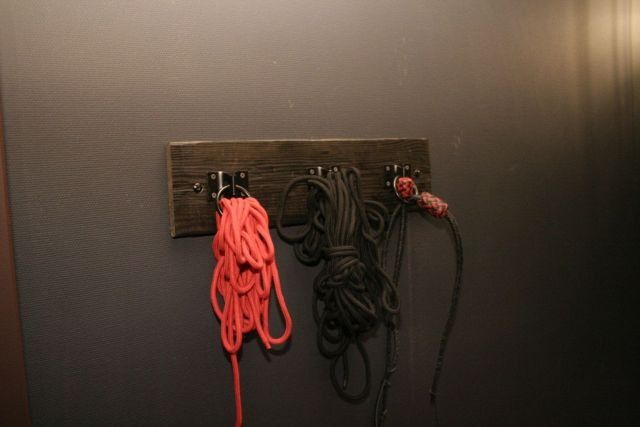 Matériel BDSM à disposition dans le donjon du Repaire Des Passions